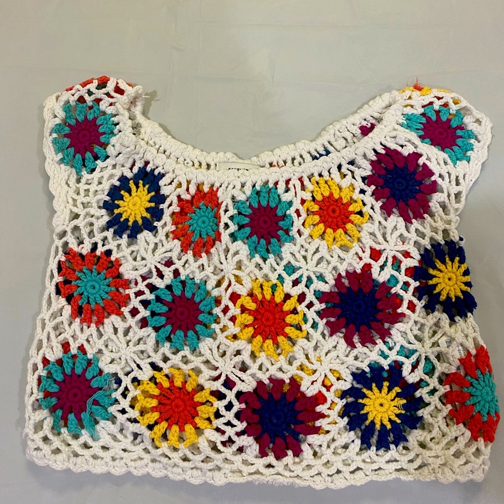 Forever 21 white crochet tank top - Lightly worn
